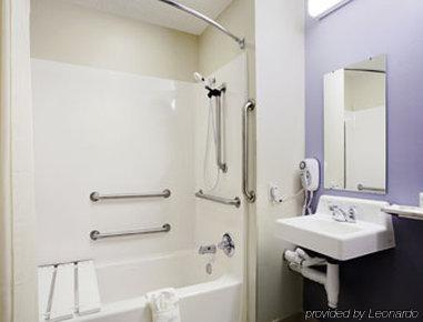Microtel Inn And Suites Clear Lake Bilik gambar